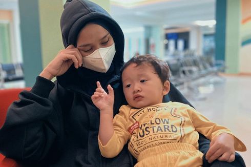 Pernapasan Anak Zaskia Adya Mecca Terpapar Polusi Udara Jakarta, Sesak Napas dan Saturasi Oksigen Turun