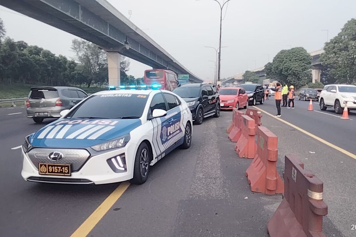 Contraflow di Tol Japek