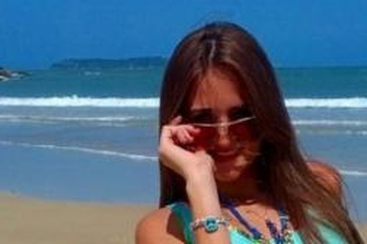 Catarina Migliorini, gadis asal Brasil, ingin melelang keperawanannya untuk kedua kalinya.