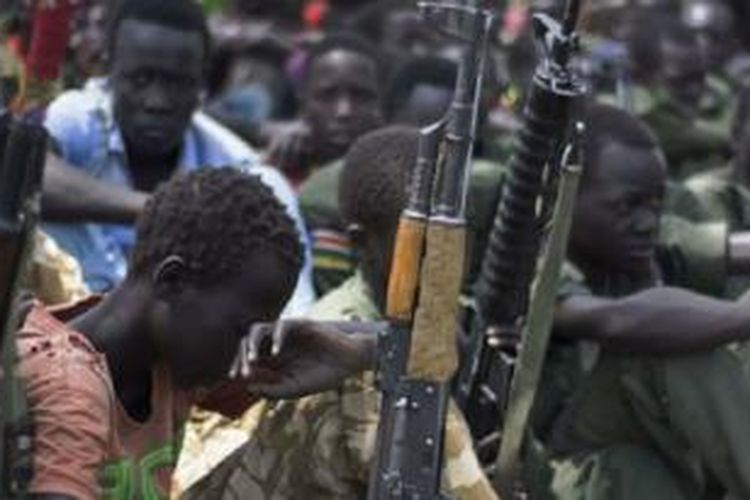 PBB memperkirakan 12.000 anak-anak dijadikan tentara di Sudan Selatan tahun lalu. 
