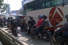 Jalan Fatmawati Dilebarkan, Pejalan Kaki Bersaing dengan Motor