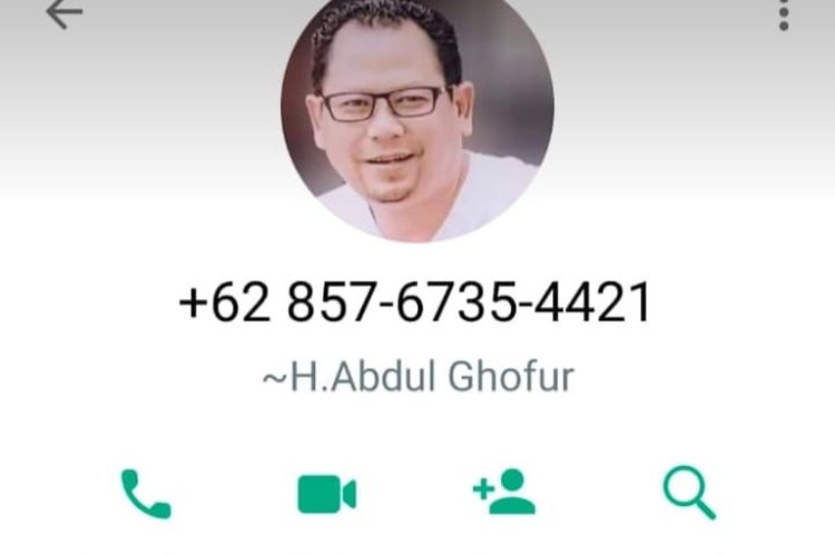 Nomor telepon oknum tidak bertanggungjawab yang menyaru menggunakan foto dan nama ketua DPRD Lamongan Abdul Ghofur, yang sempat meminta-minta. *** Local Caption *** Nomor telepon oknum tidak bertanggungjawab yang menyaru menggunakan foto dan nama ketua DPRD Lamongan Abdul Ghofur, yang sempat meminta-minta.