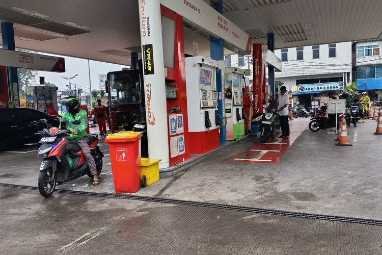 Harga Pertamax Naik, Pengendara Tetap Pakai: Malas Antre Pertalite dan Takut Mesin Kotor
