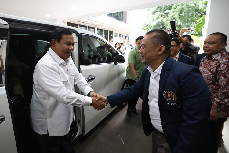Prabowo Subianto saat menghadiri Dialog Pers dan Capres yang diadakan Persatuan Wartawan Indonesiadi (PWI) di Gedung Dewan Pers, Kamis (4/1/2024).
