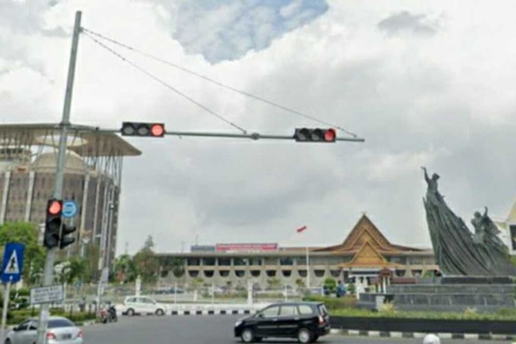 Suasana Tugu Zapin Kota Pekanbaru, Riau