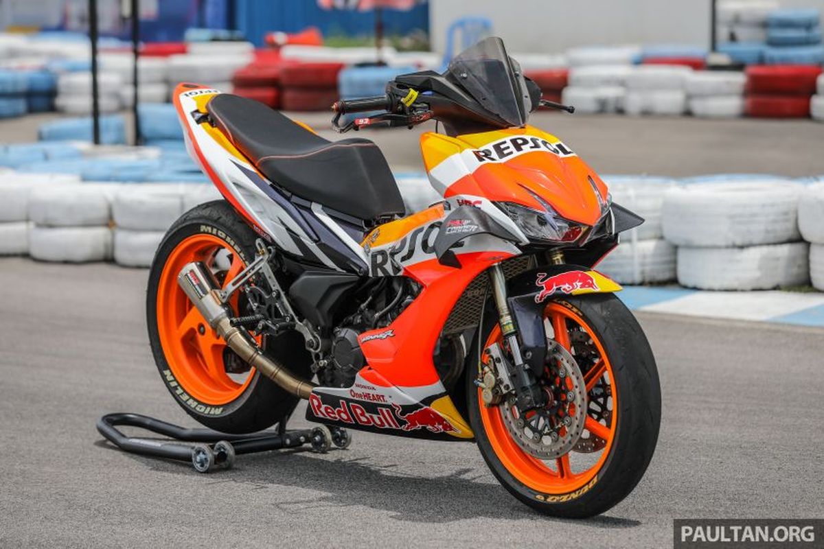 Honda RS150R replika motor MotoGP Honda RCV oleh Gang Tayar Besar (GTB) asal Malaysia