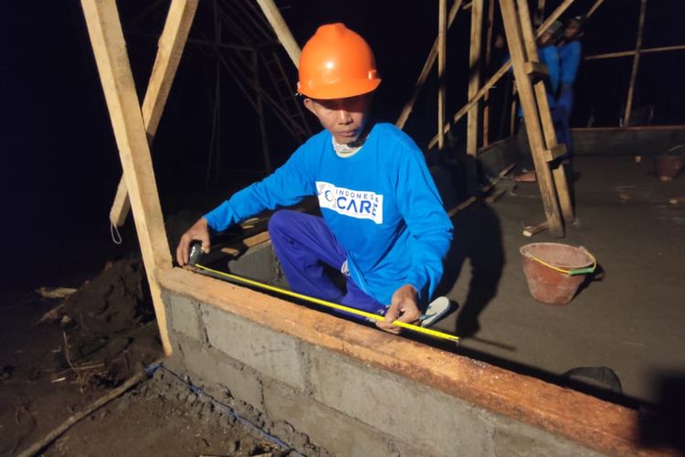 Pembangunan huntara bagi warga terdampak erupsi Semeru ditargetkan selesai dalam waktu 5 hari.