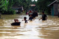 50 Warga Cipinang Melayu Mengungsi akibat Banjir 1 Meter 