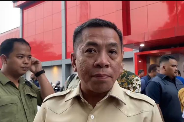 Bupati Karawang Ancam Sanksi Tegas Oknum Sekolah yang Pungut Biaya Modul LKS SD-SMP