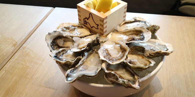 Salah satu hidangan di Hokkaido Izikaya, Oyster.