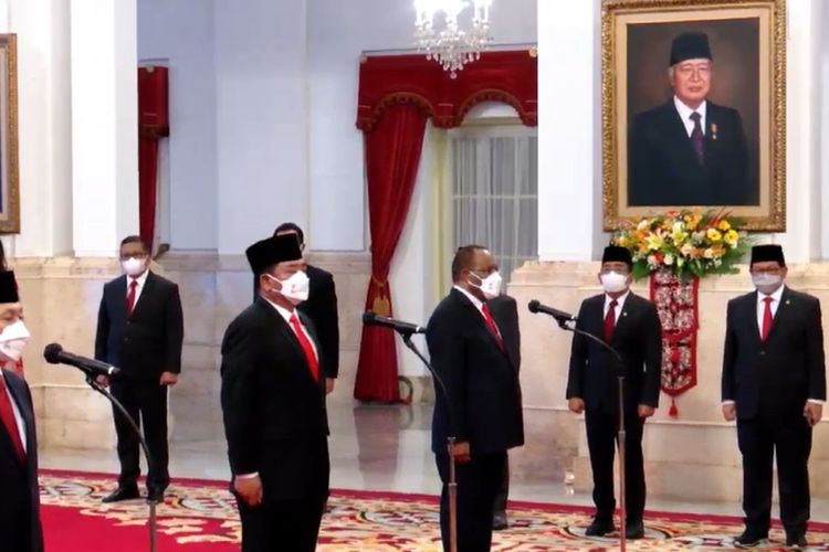 Pelantikan Menteri dan Wakil Menteri Kabinet Indonesia Maju di Istana Negara, Jakarta, Rabu (15/6/2022)