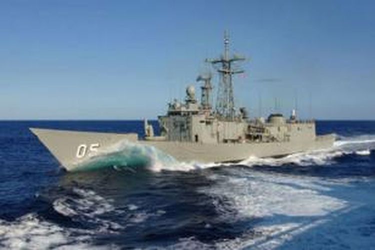 Kapal perang HMAS Melbourne. 