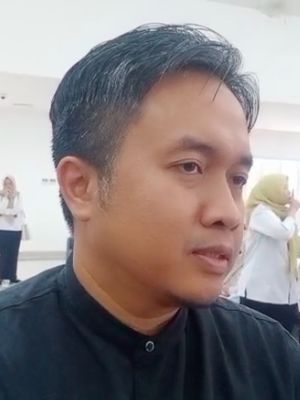 Dokter spesialis ginjal Rumah Sakit Umum Daerah (RSUD) Sekayu, Kabupaten Musi Banyuasin (Muba), Sumatera Selatan, Syahpri Putra Wangsa yang dipaksa keluarga pasien buka masker, Rabu (13/8/2025).