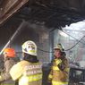 Sejumlah Bangunan Ruko di Pasar Simpang Dago Bandung Terbakar