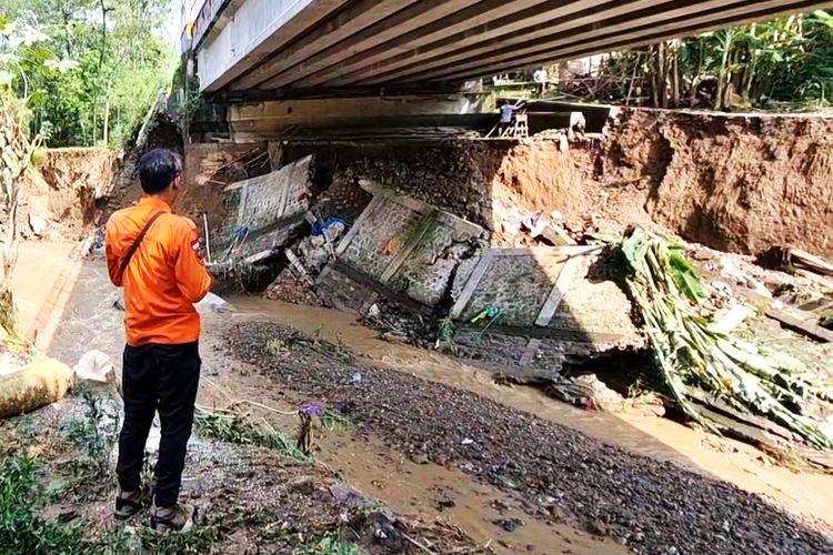 Talud Jembatan Plapar Ponorogo Longsor, Truk Dialihkan ke Wonogiri