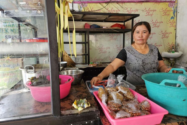 Curhat Pedagang Makanan di Bali: Biaya Produksi Bengkak, Keuntungan Menipis Imbas Plastik Naik