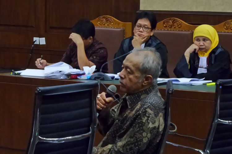 Anggota VII Badan Pemeriksa Keuangan (BPK) Eddy Mulyadi Soepardi di Pengadilan Tipikor Jakarta, Rabu (27/9/2017).