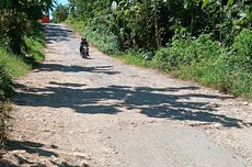 Jalan Rusak Ganggu Perjalanan Anda? Laporkan ke Sini