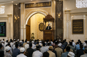 Khutbah Jumat 8 Mei 2026: Hikmah di Balik Kisah Ulama yang Gagal Naik Haji