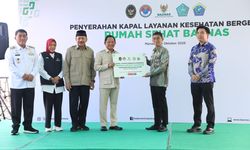 Mendagri Serahkan Bantuan Kapal Layanan Kesehatan Baznas ke Pemkab Kepulauan Talaud dan Sangihe