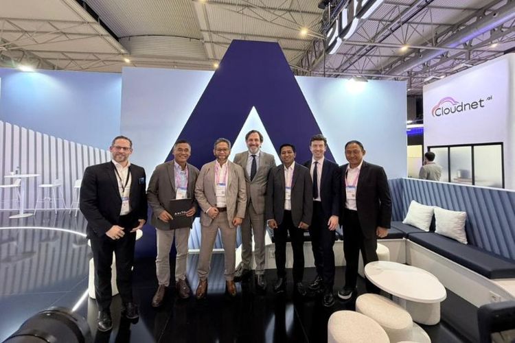 Kerja sama ini menegaskan komitmen kedua pihak untuk melanjutkan pengembangan Stratospace  dan infrastruktur telekomunikasi di Indonesia. 