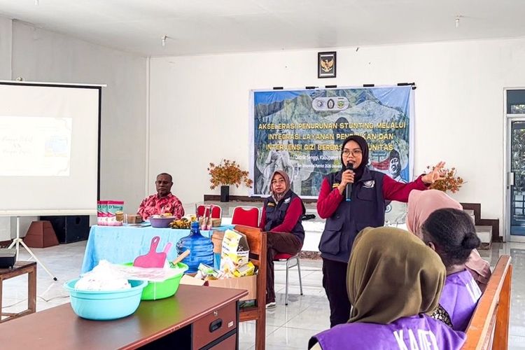 Cegah Stunting, TEP Undip Ajak Warga Senggi Olah Pangan Lokal Jadi Makanan Bergizi