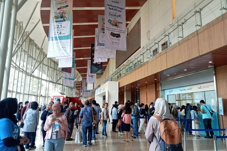 Suasana Garuda Travel Fair 2023 di ICE BSD, Tangerang Selatan, Jumat (27/10/2023).