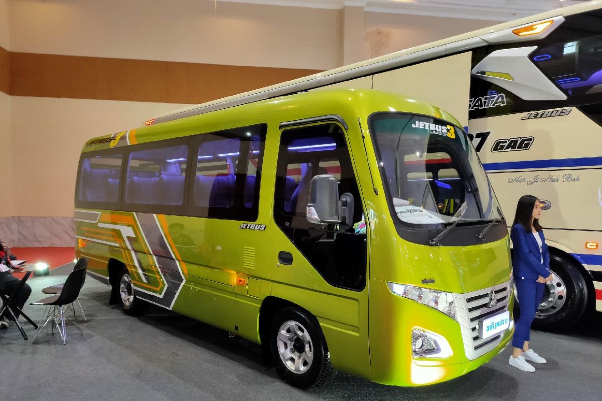 Micro bus dari Adi Putro