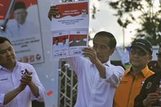 Jokowi Imbau Orang yang Memfitnahnya untuk Tabayyun   