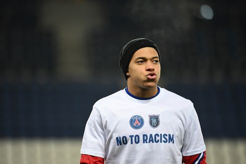 PSG Vs Istanbul Penuh Aksi Anti-Rasialisme, Mbappe: Tak Ada yang Kalahkan Tindakan!