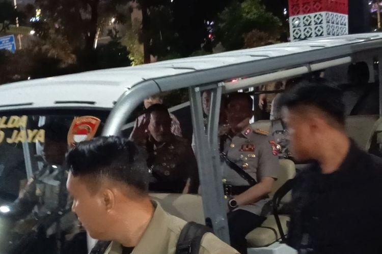 Momen Pelepasan Listyo Sigit dan Dedi Prasetyo: Terima kasih