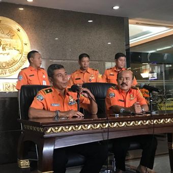 Konferensi pers Basarnas soal Lion Air yang jatuh  di Perairan Karawang, Jawa Barat, Senin (29/10/2018).