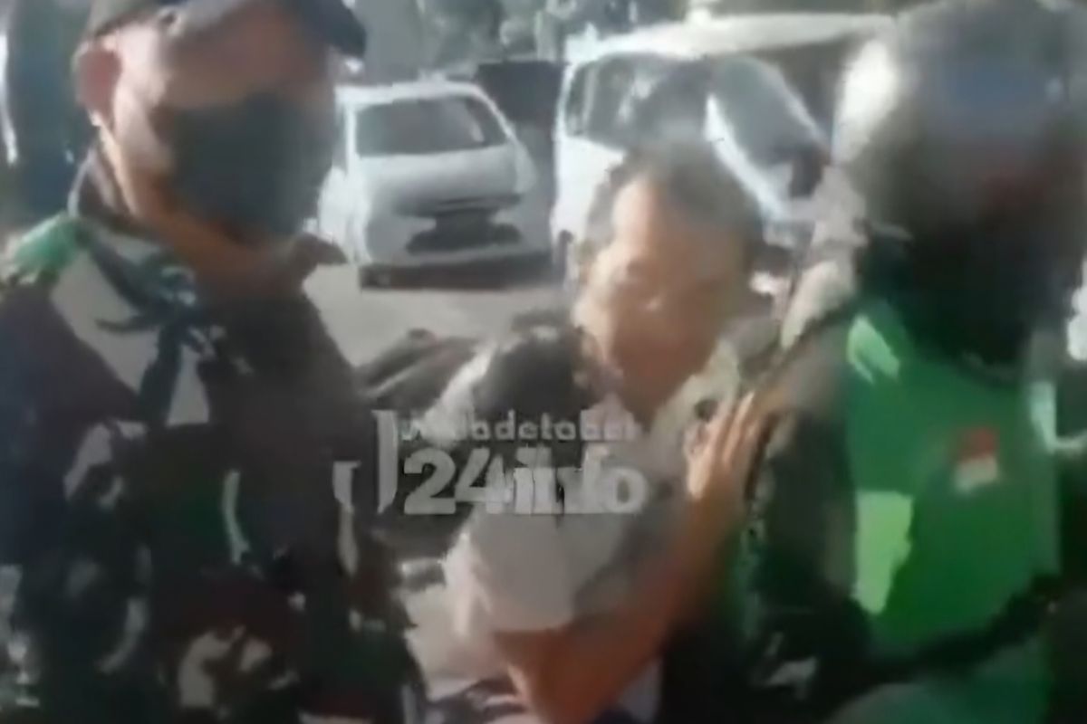 Viral Video Anggota TNI Omeli Penumpang Ojol, Kapendam Jaya: Anggota Saya  Menegur karena Masuk Jalur Transjakarta