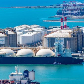Ilustrasi kapal tanker LNG.