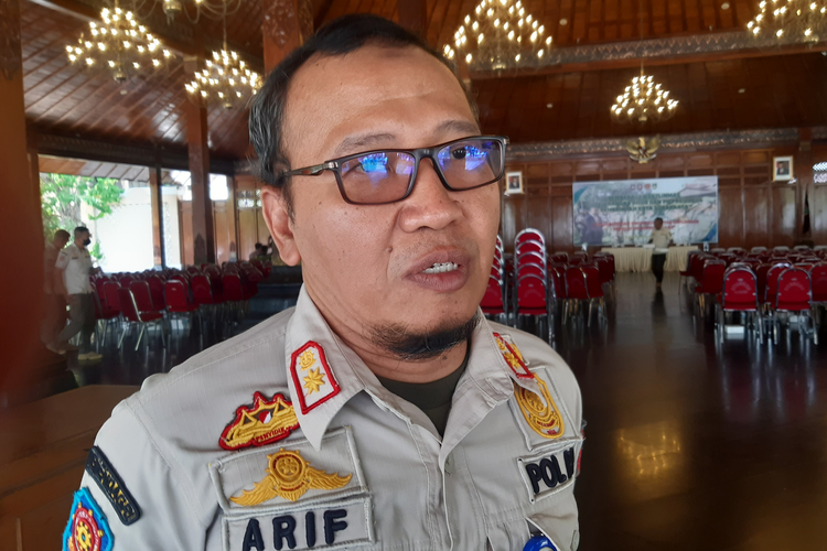 Kepala Satuan Polisi Pamong Praja (Kasatpol PP) Solo, Arif Darmawan di Solo, Jawa Tengah, Selasa (22/11/2023).