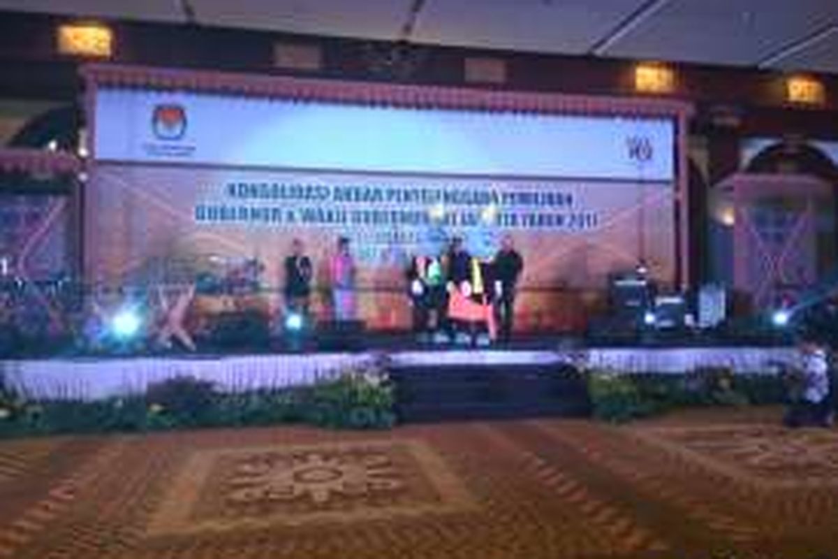 Acara Konsolidasi Akbar Komisi Pemilihan Umum Daerah DKI Jakarta di Hotel Bidakara, Jakarat Selatan, Sabtu (30/3/2016).