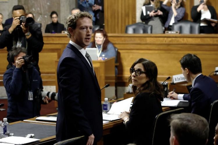 CEO Meta, Mark Zuckerberg dalam sidang bersama Senat AS