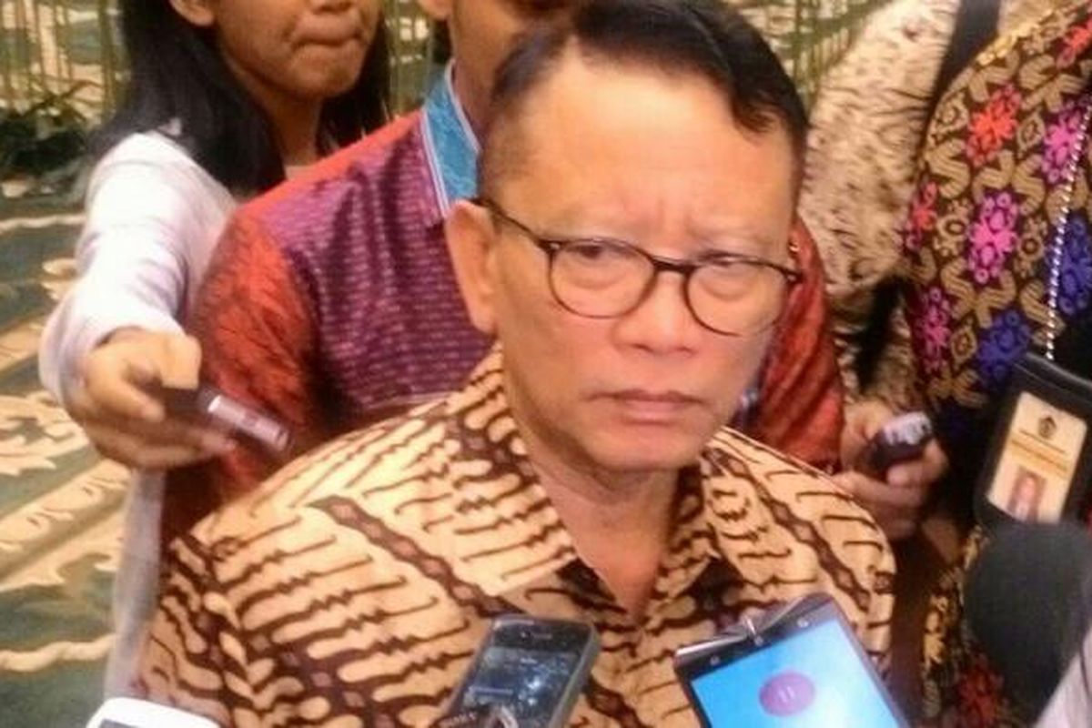 Dirjen Pajak Ken Dwijugiasteadi di Kantor Kementerian Keuangan, Jakarta, Selasa (1/3/2016)