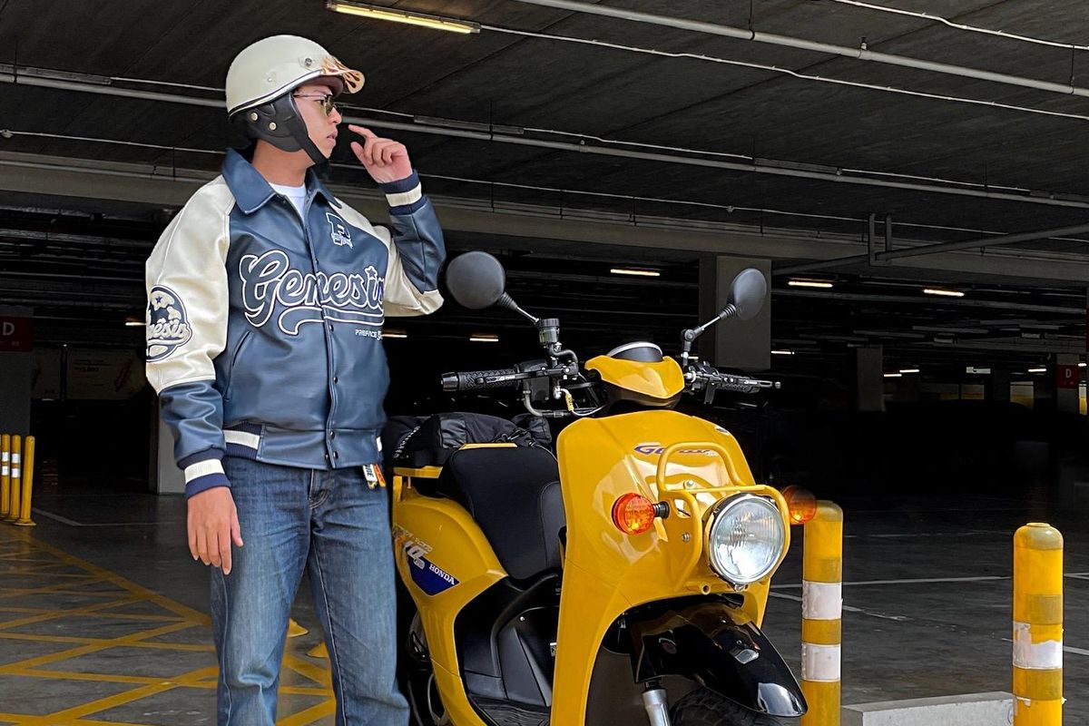 Tyan dan Genio Kuning miliknya yang dimodifikasi Japan Style