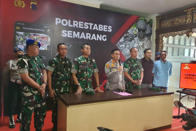 Saat TNI dan Polri melakukan gelar perkara di Mapolrestabes Semarang. Jumat (22/7/2022)