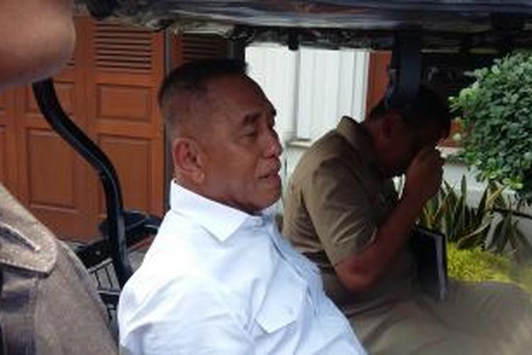 Menteri Pertahanan Ryamizard Ryacudu saat ditemui di Kantor Kemenko
Polhukam, Jakarta Pusat, Rabu (2/12/2015).
