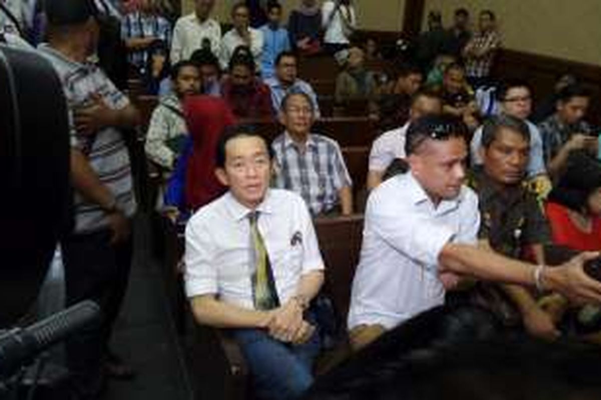 Ayah Wayan Mirna Salihin, Darmawan Salihin, menghadiri sidang perdana Jessica Kumala Wongso di Pengadilan Negeri Jakarta Pusat, Rabu (15/6/2016) pagi. 