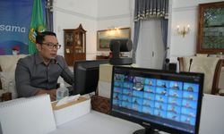 Melalui Fintech, Kang Emil Minta Bank BJB Adaptasi Sistem Keuangan Masa Depan