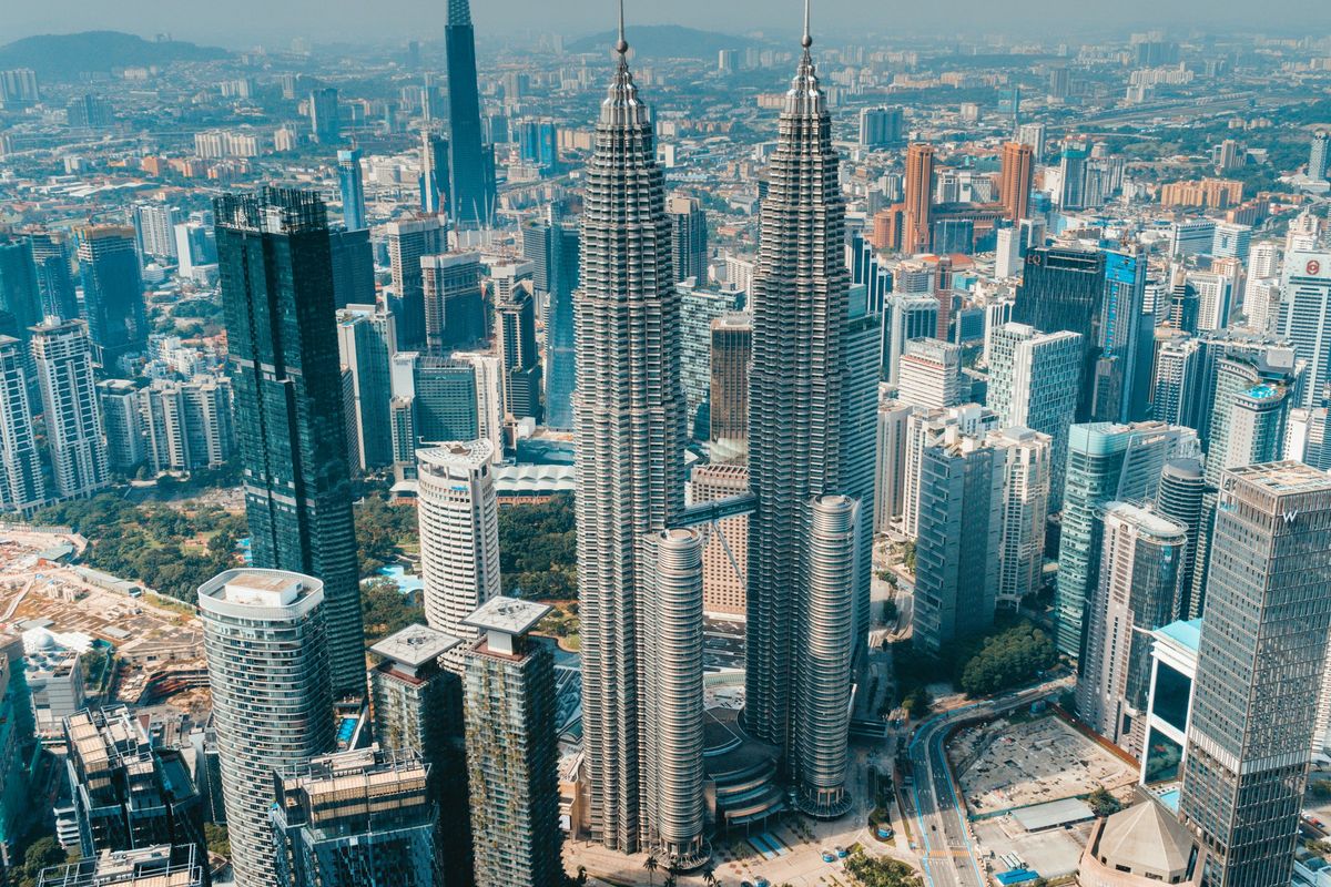 Ilustrasi pemandangan kota Kuala Lumpur, Malaysia. 