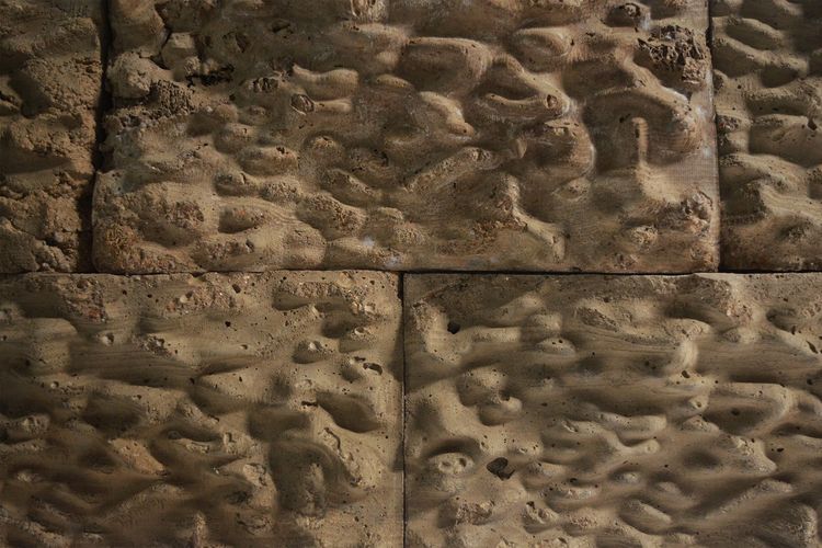 Tekstur pada permukaan batu bata