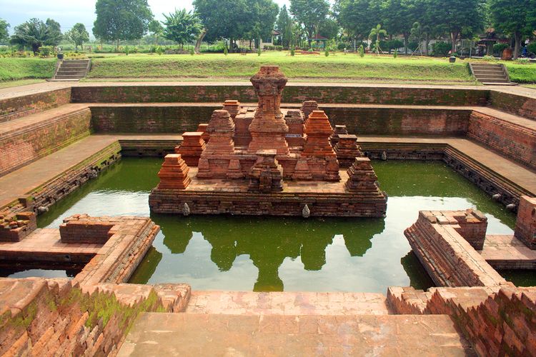 Candi Tikus peninggalan Kerajaan Majapahit di Mojokerto, Jawa Timur.