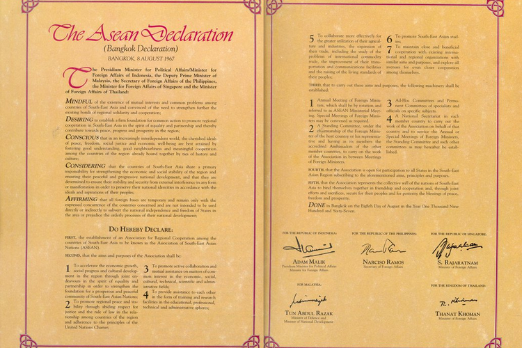 Isi Deklarasi Bangkok atau Deklarasi ASEAN yang ditandatangani pada 8 Agustus 1967.