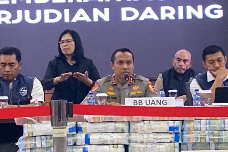 Kepala Divisi Profesi dan Pengamanan (Propam) Polri Irjen Syahardiantono di Mabes Polri, Jakarta, Jumat (21/6/2024).