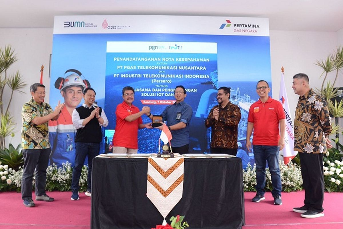 Tiga BUMN teken kerja sama peningkatan TKDN pengembangan jargas di Bandung, 7 Oktober 2022. 