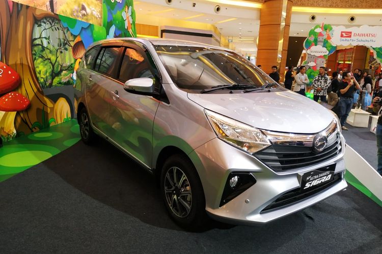 Daihatsu Sigra facelift meluncur dengan membawa beberapa perubahan.